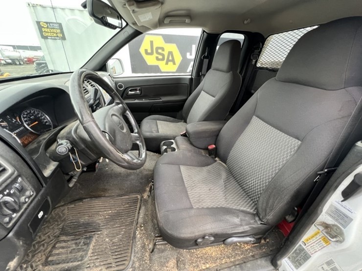 2012-chevrolet-colorado-lt-image-29