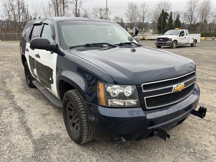 2014-chevrolet-tahoe-image-2