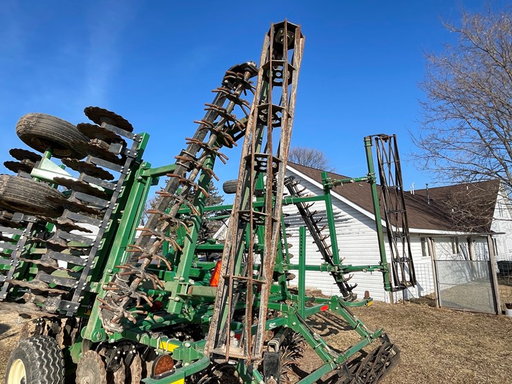 great-plains-2400tm-image-29