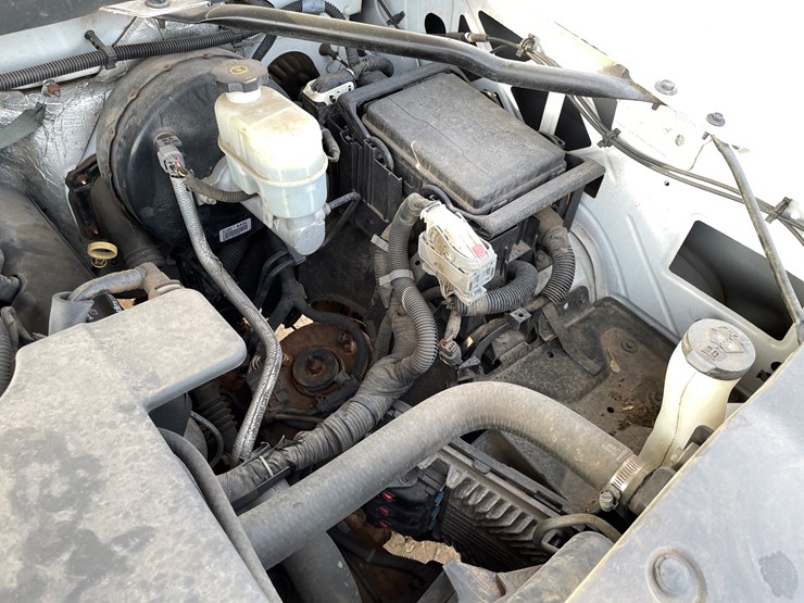 #1474-•-2014-chevy-silverado-pickup-truck-(has-mn-title)-image-28