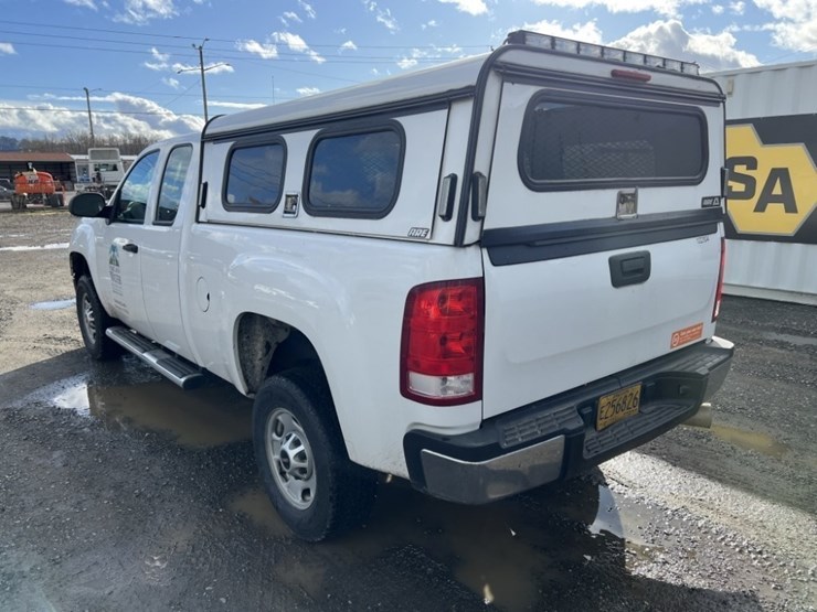 2012-gmc-sierra-extra-cab-4x4-pickup-image-6