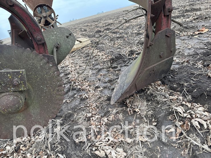 4-bottom-pull-type-plow---14"-(hess)-image-5