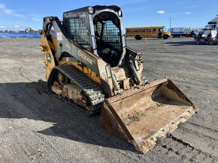 2023-deere-317g-image-7