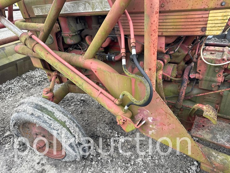 case-ih-340-image-10
