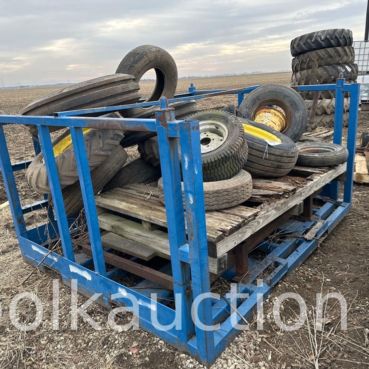 CARRY ALL w/ FORK POCKETS & CONTENTS (WF)