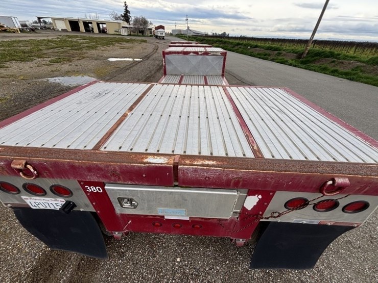 2016-dc-t/a-double-drop-pup-trailer-image-23