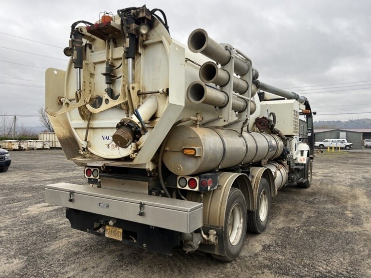 2008-vactor-2110-image-4