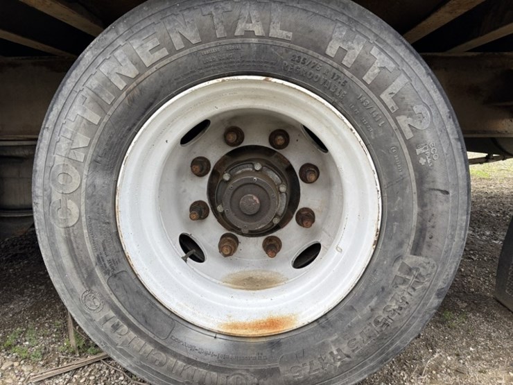 2018-wilkens-walking-floor-image-12