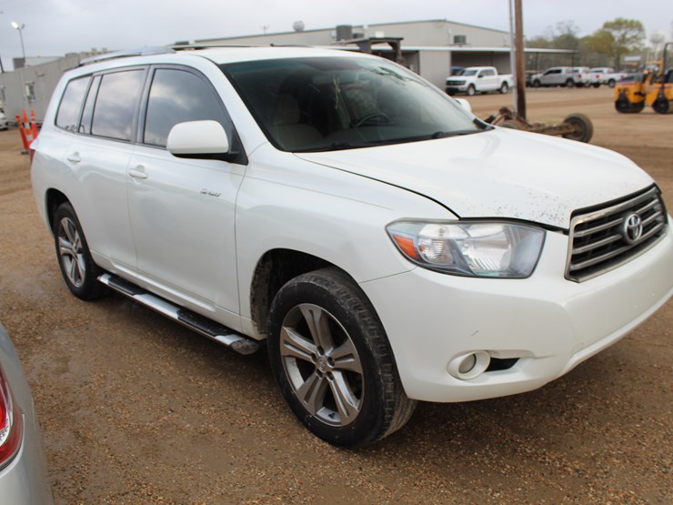 2008-toyota-highlander-image-2