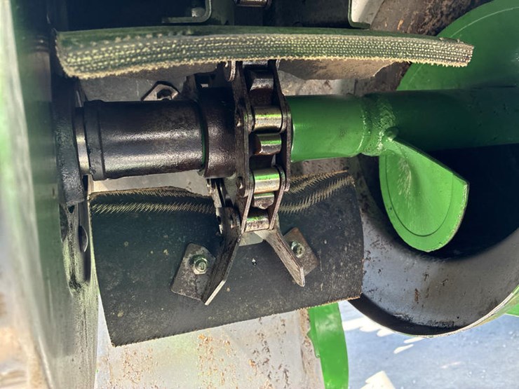 2013-john-deere-s670-image-79