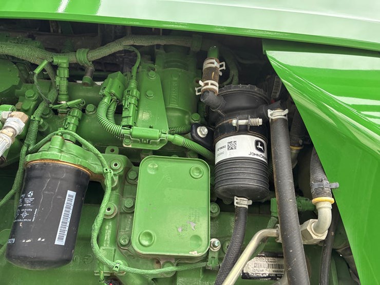 2021-john-deere-r4030-image-71