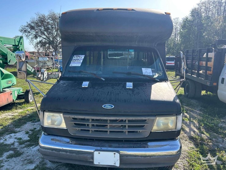 1996-ford-e450-image-21