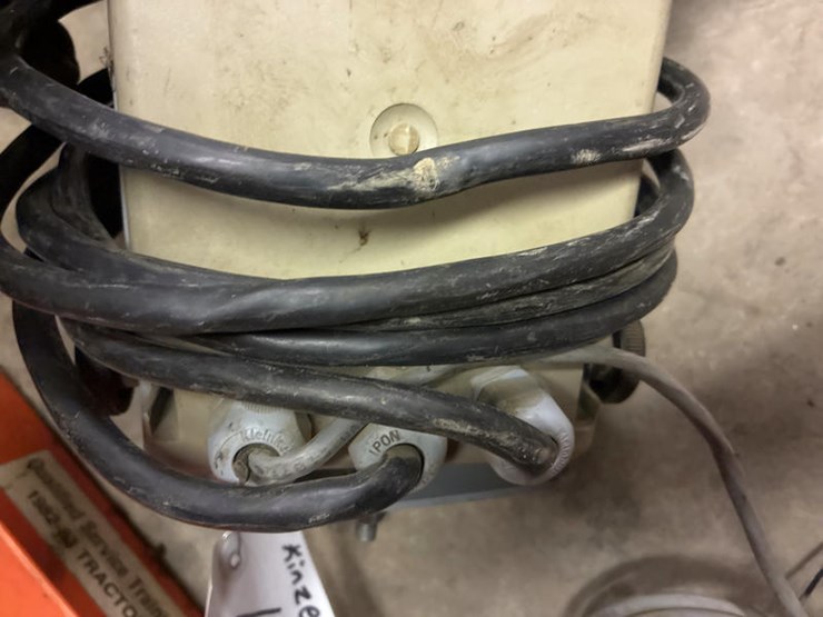 1999-kinze-2500-image-64