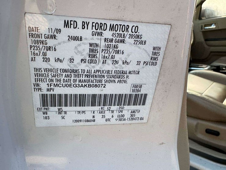 2010-ford-escape-image-9