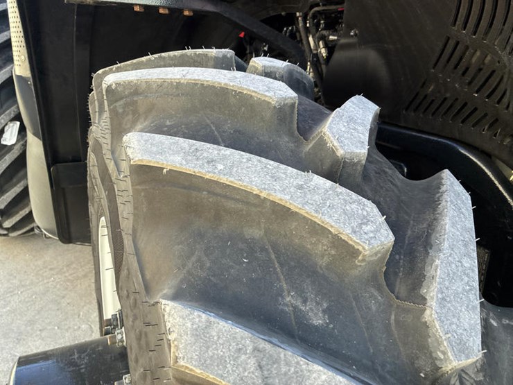 2024-case-ih-magnum-310-afs-connect-image-45