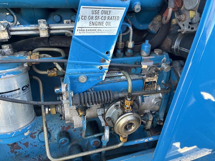 1990-ford-8730-image-31