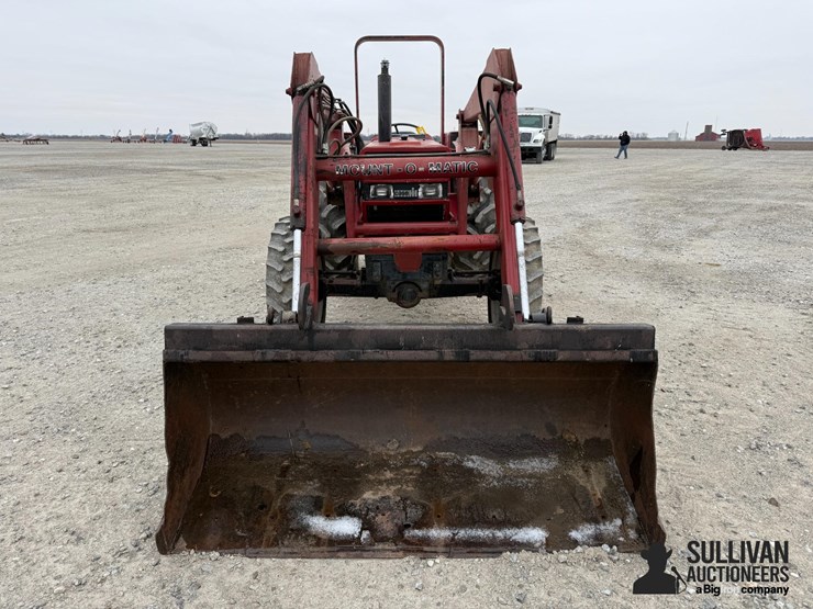 1988-case-ih-685-image-2