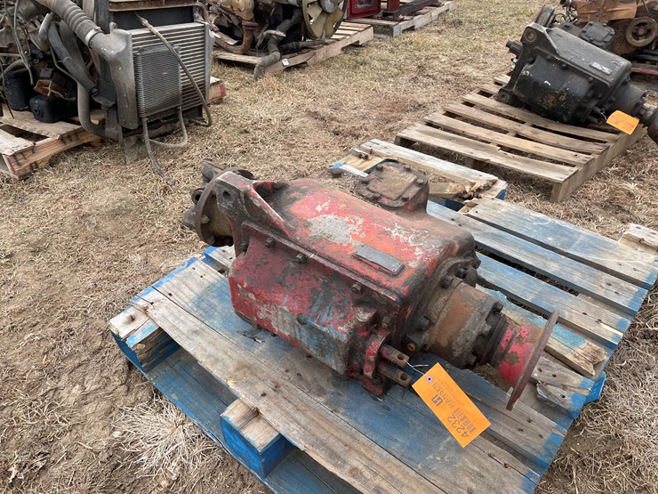 #4232-•-spicer-auxiliary-transmission-image-4