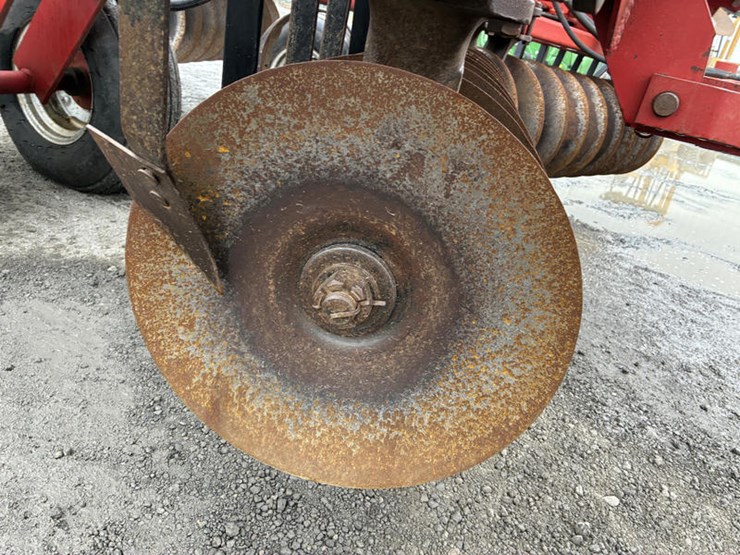 case-ih-3900-image-11