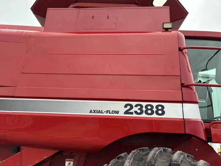 2000-case-ih-2388-image-12