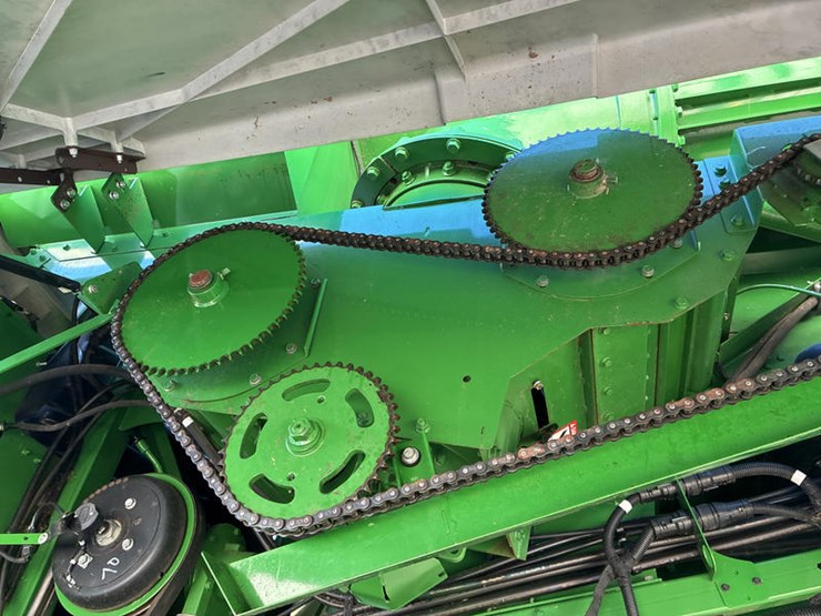 2021-john-deere-s770-image-47