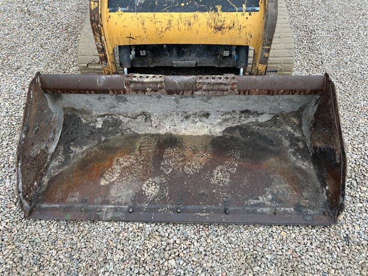 caterpillar-257b-image-9