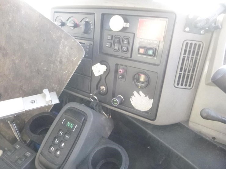 2014-international-4300-image-15