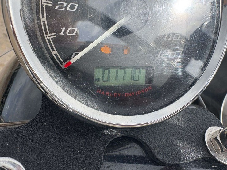 2020-harley-davidson-road-king-police-motorcycle-(26,595-miles)-image-14