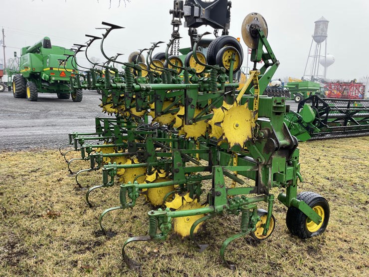 john-deere-85-image-8