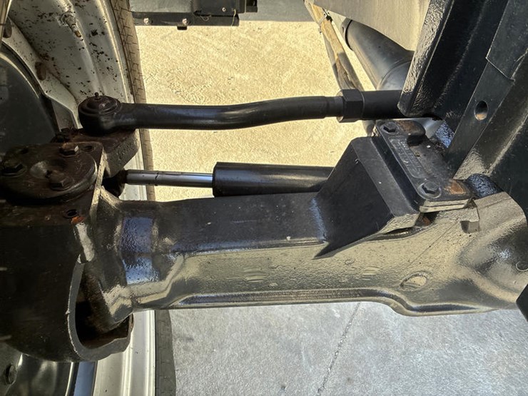 2011-case-ih-magnum-315-image-46