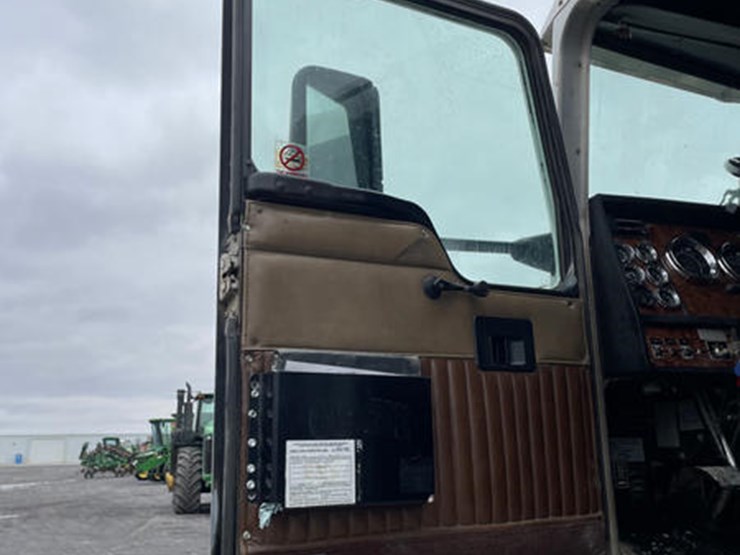 2000-caterpillar-c12-image-32