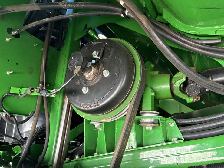 2013-john-deere-s670-image-48