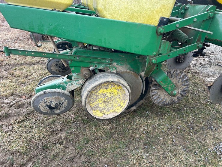 john-deere-7000-image-8