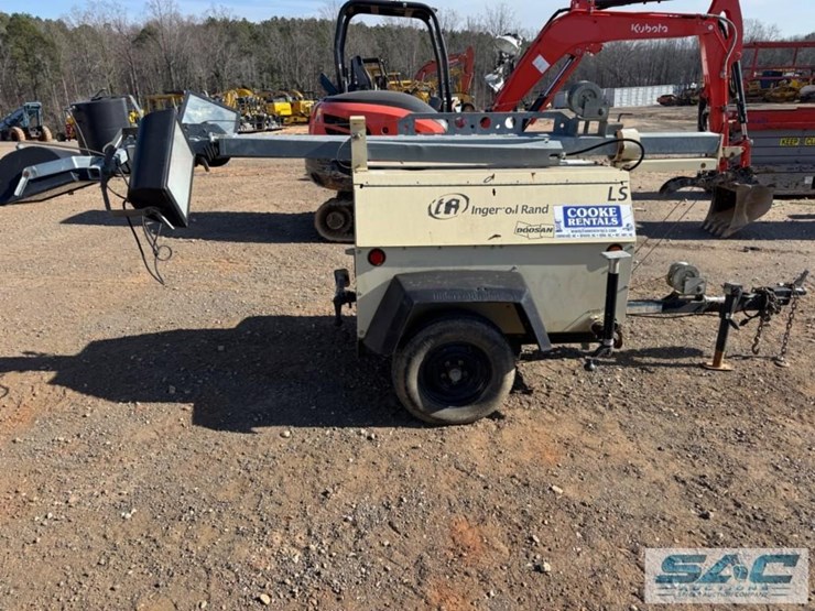 2011-doosan-ls60hz-t4f-image-2