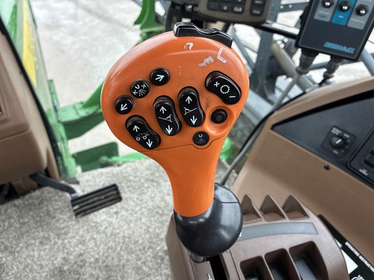 2005-john-deere-4920-image-78