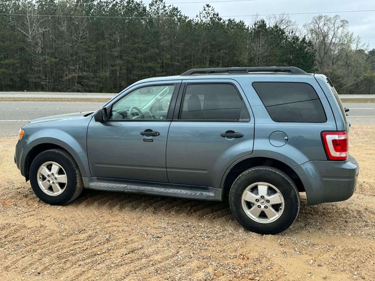 2012-ford-escape-xlt-image-3