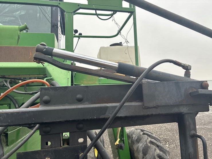 1993-john-deere-6500-image-25