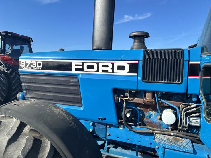 1990-ford-8730-image-27