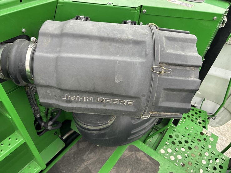 2012-john-deere-s680-image-89