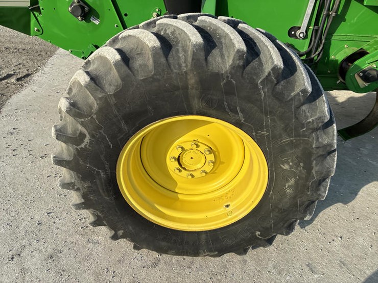 2009-john-deere-9570-sts-image-45
