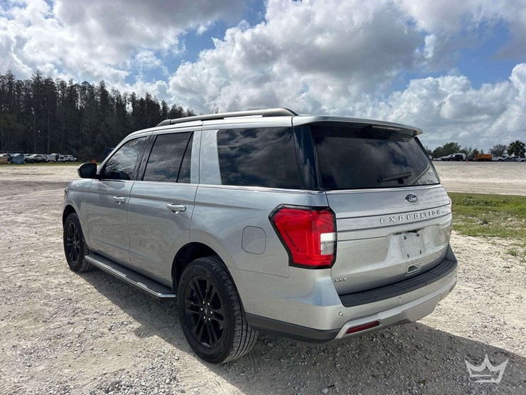 2022-ford-expedition-image-4