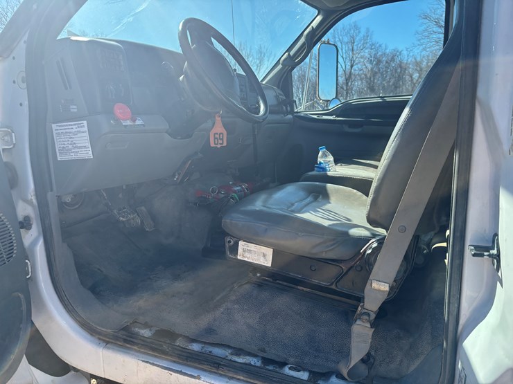 2003-ford-f650-image-22