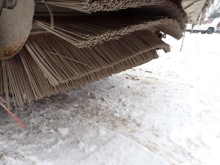 2020-johnston-es351-image-59