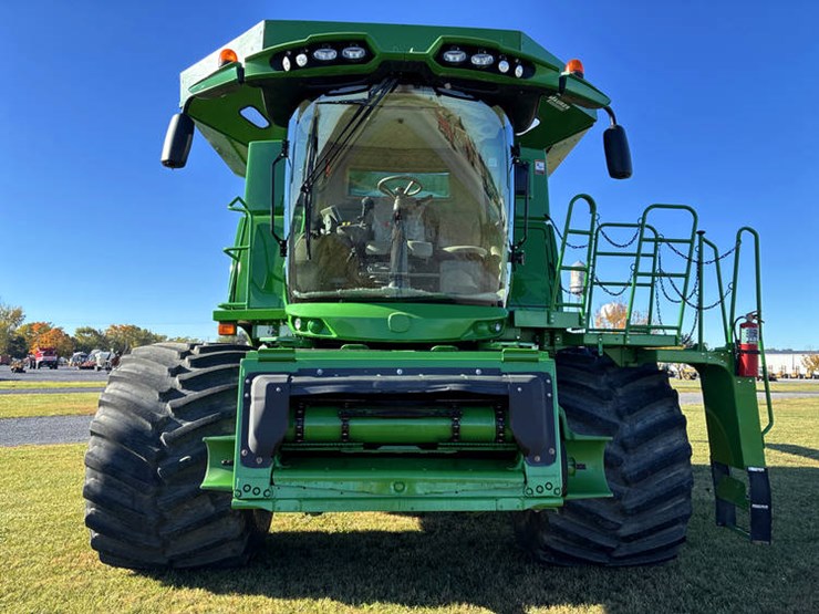 2017-john-deere-s680-image-12