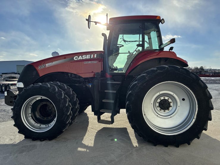 2011-case-ih-magnum-315-image-10