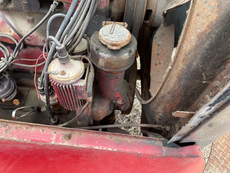 #4206-•-1951-mack-fire-truck-cab-and-chassis,-(no-title)-image-27