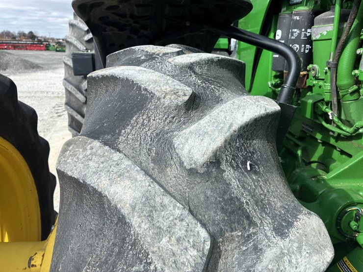 2013-john-deere-8335r-image-48