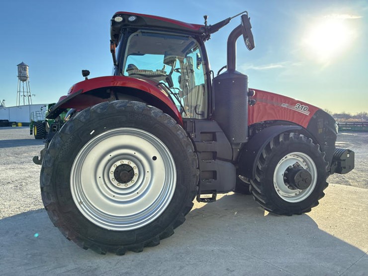 2024-case-ih-magnum-310-afs-connect-image-6