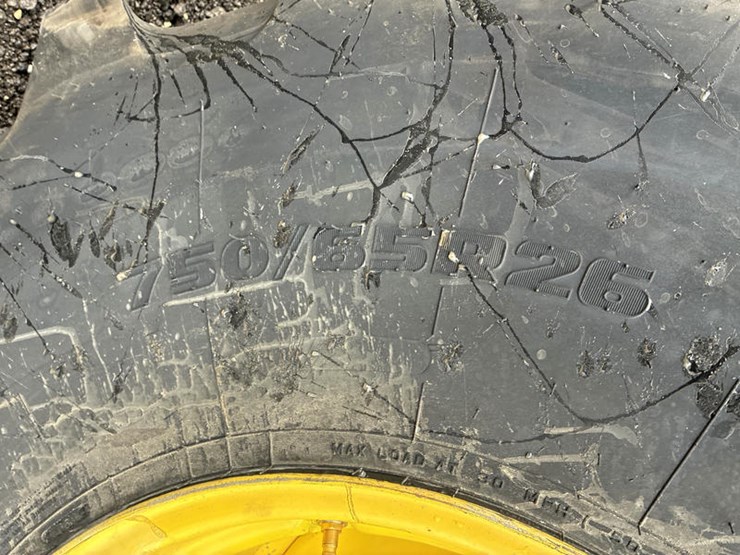 2014-john-deere-s680-image-38