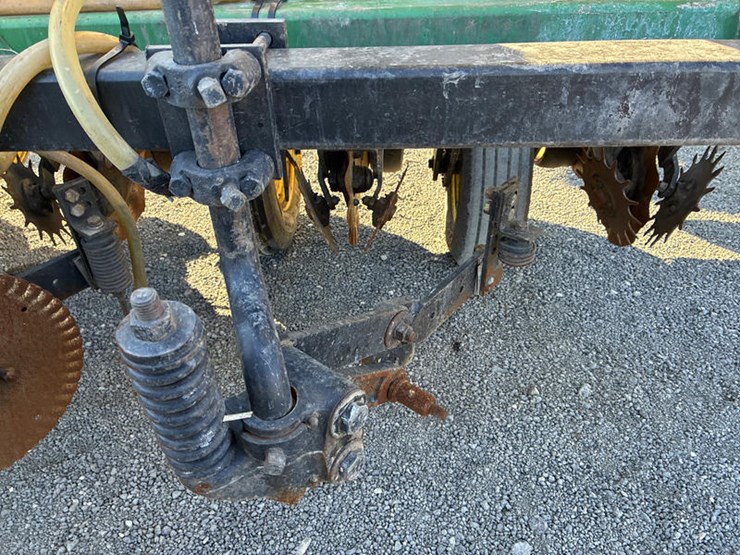 john-deere-7200-image-15